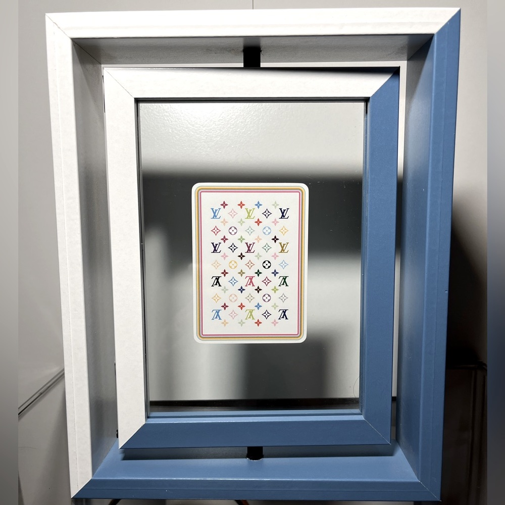 ☘️ LV Playing Card #2 (harmony) Takashi Murakami RARE in rotating frame. ☘️